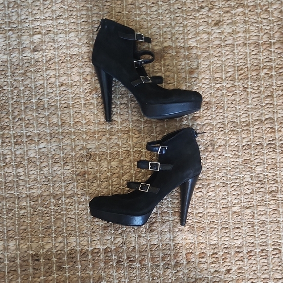 Bar III Black Stiletto Heels with Straps - Picture 1 of 8